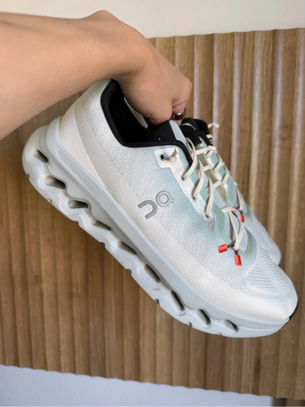 ON RUNNING ONCLOUD Cloudtilt Hyper Running Shoe Athletic Sneaker Mens